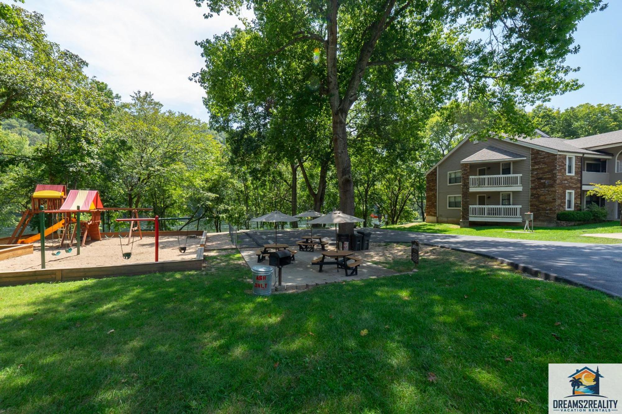 3Br Condo With Lake View - Trout Fishing - Playground - 2 Pools - Free Tickets Included - Pr69-9 Branson Exterior photo